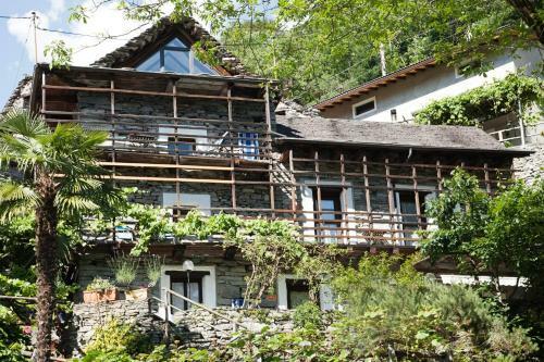 Hostal Rustici Della Verzasca Ferien Wohnungen