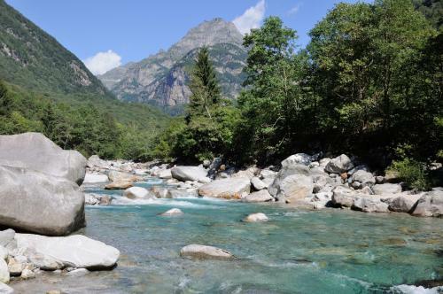 Hostal Rustici Della Verzasca Ferien Wohnungen