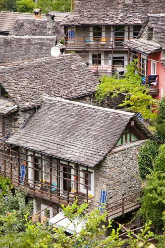Hostal Rustici Della Verzasca Ferien Wohnungen