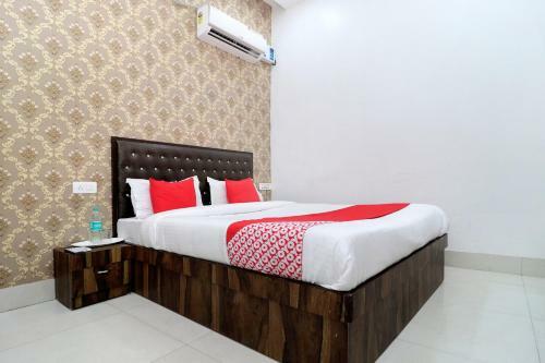 Oyo 26591 Hotel Angad Inn