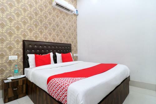 Oyo 26591 Hotel Angad Inn