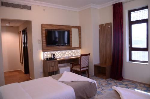 ???? ????? ??????? Artal International Hotel