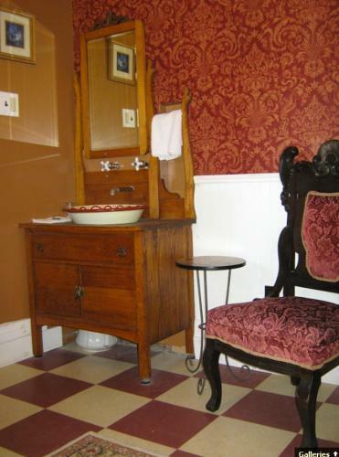 Wakamow Heights Bed And Breakfast