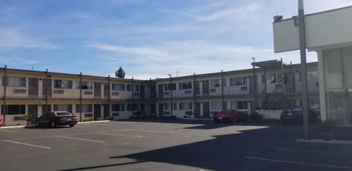 Astro Motel