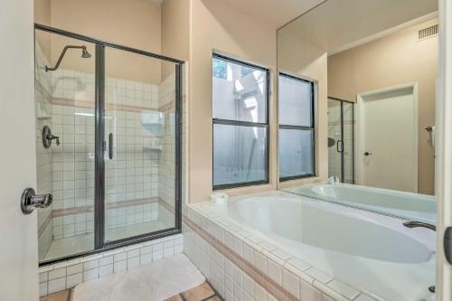 Adobe Mesa Home With Private Hot Tub And Patio!