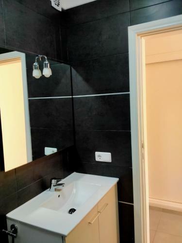Mareverde Wifi 1 Bedroom Apartment