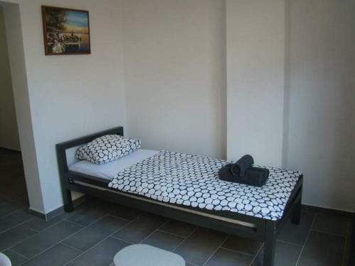 Apartmani Biba, Vir