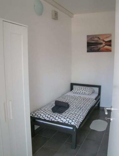 Apartmani Biba, Vir