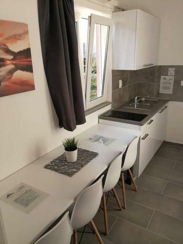 Apartmani Biba, Vir