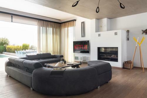 Villa Adeline By Olive Villa Rentals