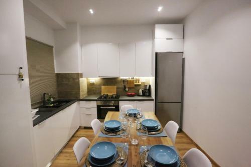 Luxury Apartment Near Acropolis
