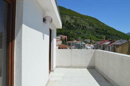 Vucic Apartment
