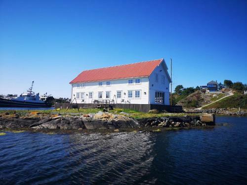 Holiday Home Bremnes III