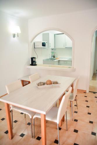 Rosamar Holidays Apartments