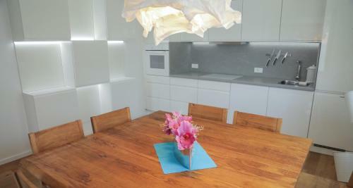Villa Vila ?marca Remodeled House With Pool