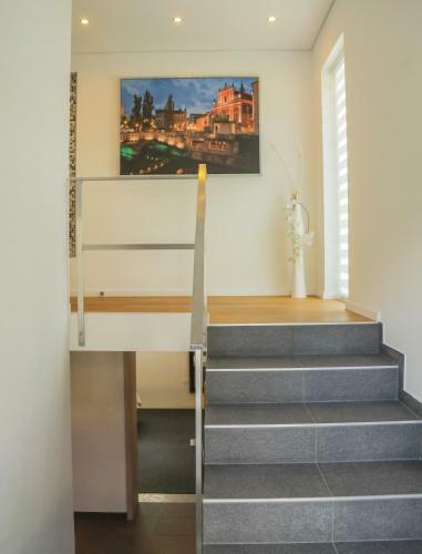 Villa Vila ?marca Remodeled House With Pool