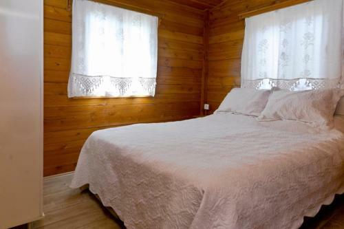Refreshing Tiny House With Shared Pool And Balcony In Bodrum
