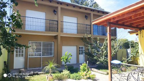 Bed & Breakfast Posada Ramallo City