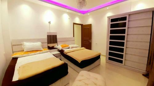 Private Apartment At Amwaj Hotel