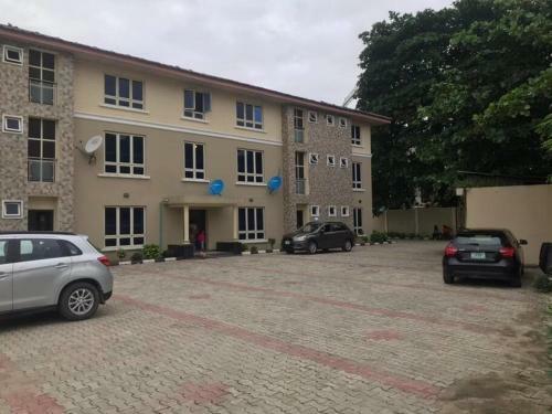 Apartamento 2 Bed Serviced Apt With 24hr Power & Free Wifi