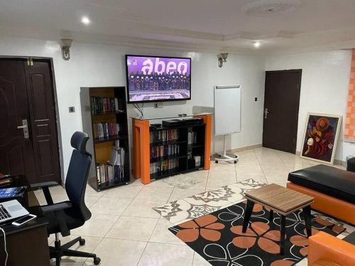 Apartamento 2 Bed Serviced Apt With 24hr Power & Free Wifi