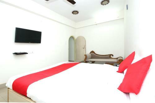 Hotel Oyo 25064 Chandrika