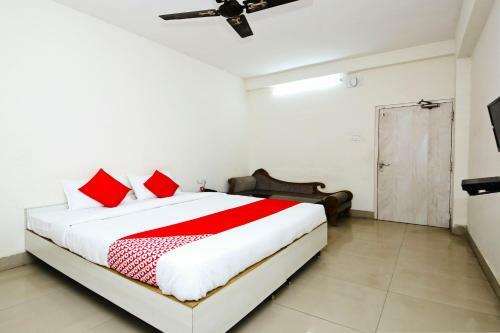 Hotel Oyo 25064 Chandrika