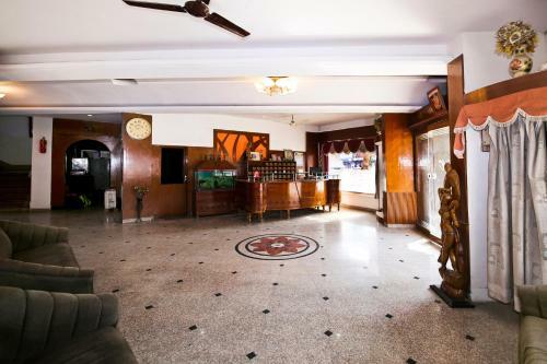 Hotel Oyo 25064 Chandrika
