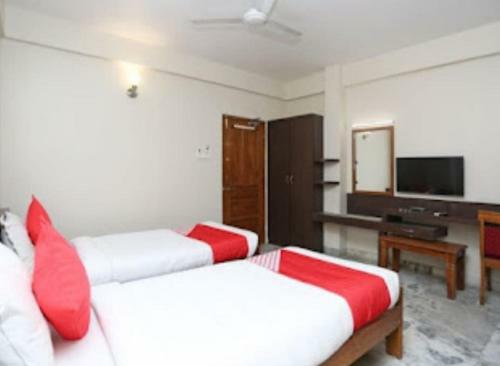 Oyo 88596 Hotel Vijay Palace