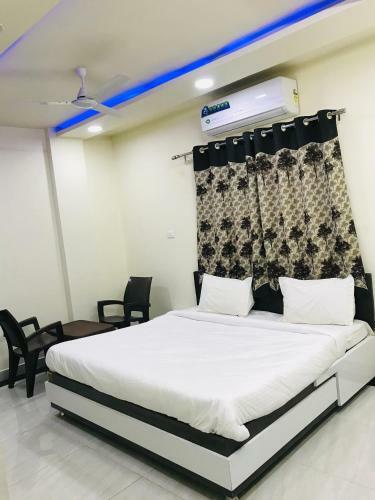 Oyo 86800 Hotel Knights Stay Inn