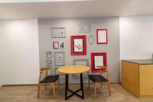 Hotel Oyo Townhouse 120 The Axis