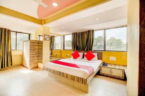 Hotel Oyo 8762 Arma Executive