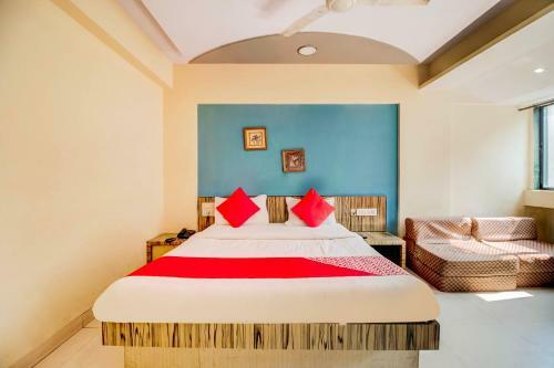 Hotel Oyo 8762 Arma Executive