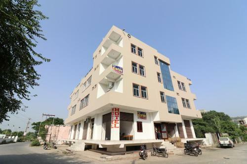 Hotel Oyo 19827 Shree Ram Palace