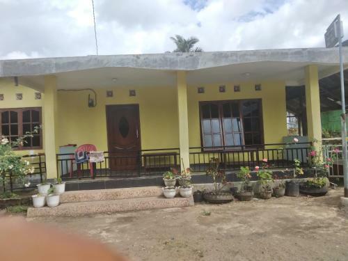 Hostal Mushtinal Quest House
