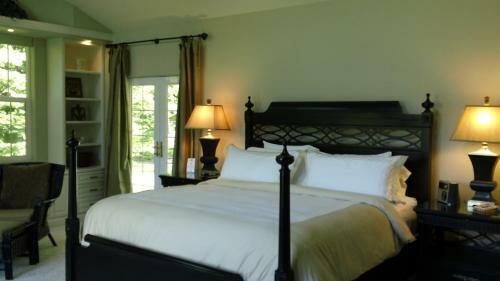 Bed & Breakfast Lost Mountain Lodge