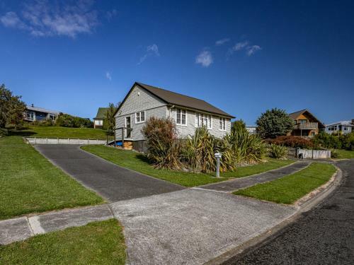 Drasko's Den - Ohakune Holiday Home