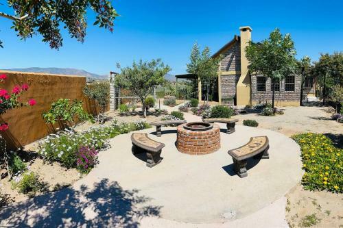 Valle De Guadalupe (wine Rout) House