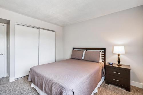 Stay Gia - Chic Modern 1br Apartment - Swimming Pool - Arcadia Walk