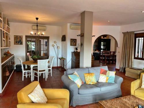Villa Arenas