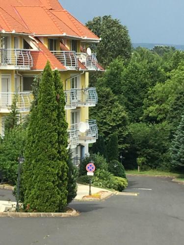 Liliom Apartman