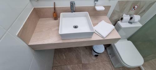Hostal Pousada Camburi Praia