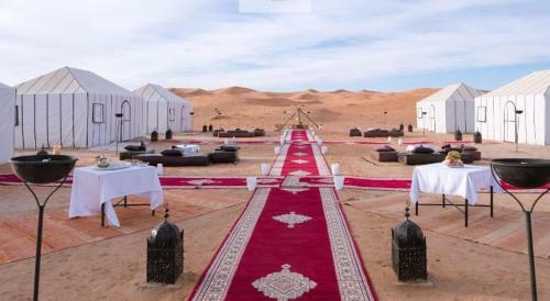 Shooting Stars Luxury Desert Camp