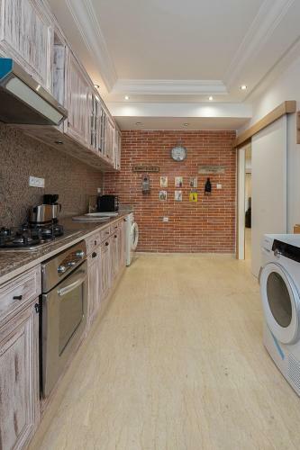 Luxury Two Bedrooms Apartment - Best Location