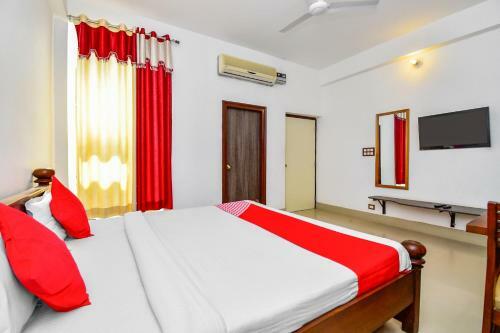 Oyo 28737 Hotel Mayur