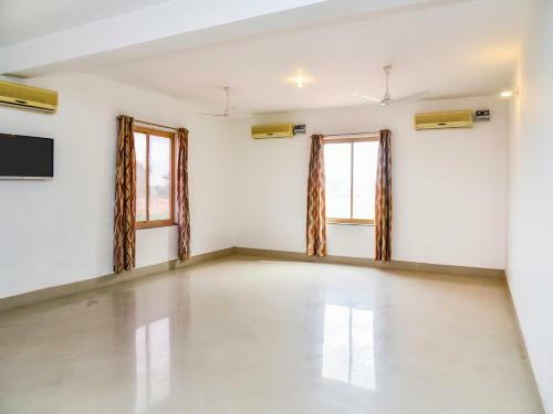 Oyo 28737 Hotel Mayur