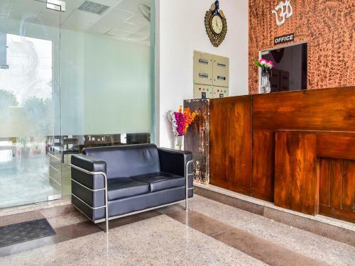 Oyo 28737 Hotel Mayur