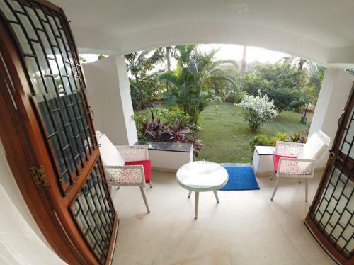 Emerald Villa
