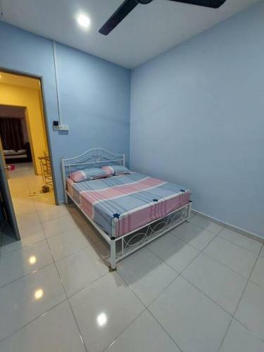 Flora Homestay Jenjarom