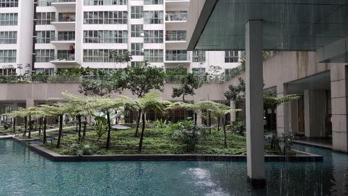 Skybed Over The Sky Hostel @regalia Suites & Residences Kl